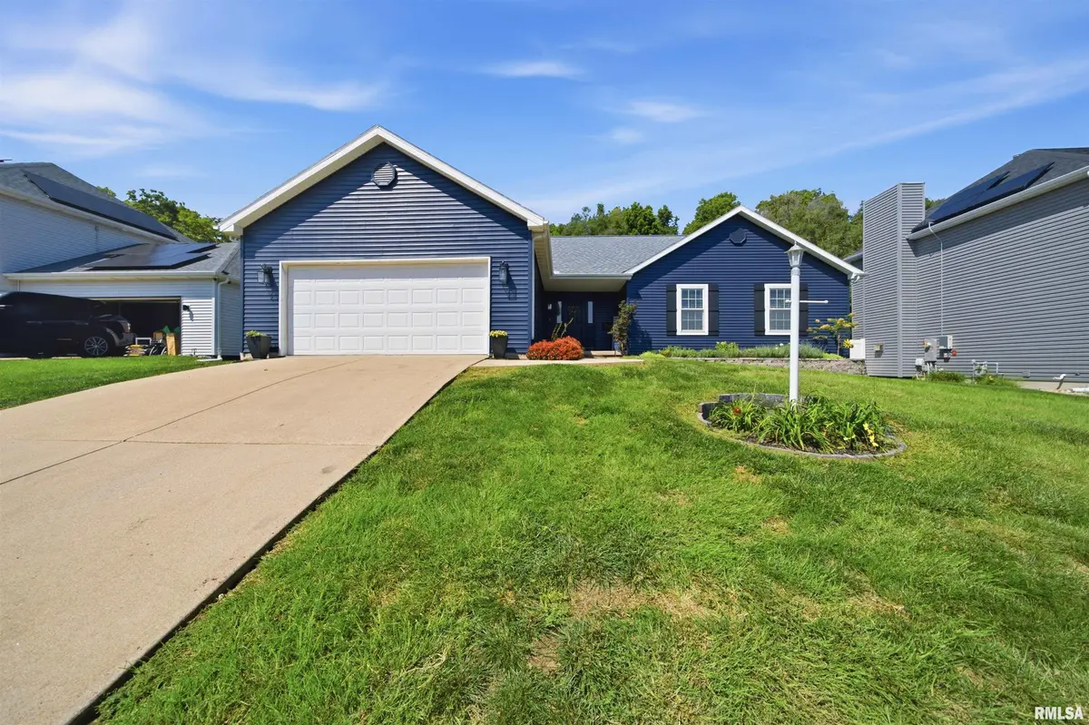 725 W SPRING HOLLOW LN, Peoria, IL 61605