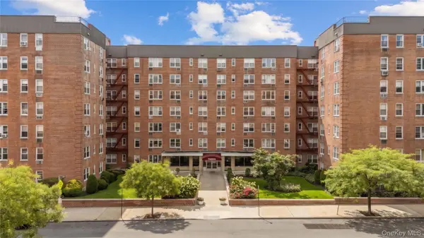 3 sadore LN #6X, Yonkers, NY 10710