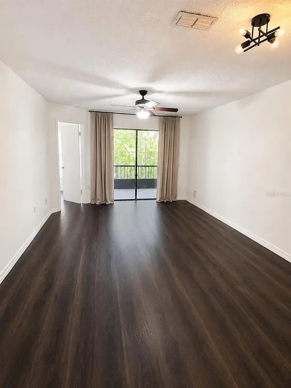 2900 S SEMORAN BLVD #B1, Orlando, FL 32822