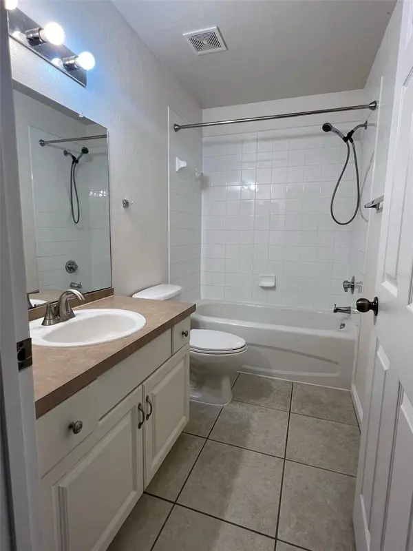 16311 PARKSTONE PALMS CT, Tampa, FL 33647
