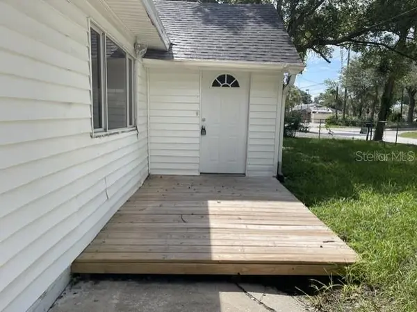 106 E ROSEHILL AVE, Deland, FL 32724