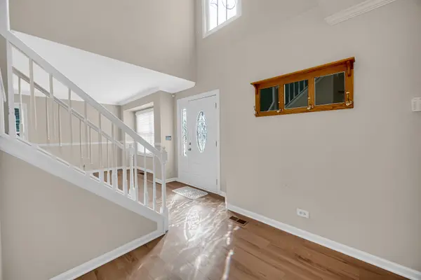 455 Rosewood XING #-, Lindenhurst, IL 60046