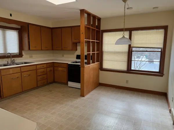 795 Estes ST #1, Gurnee, IL 60031