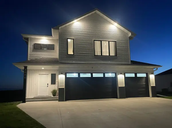 5006 11th ST W, West Fargo, ND 58078