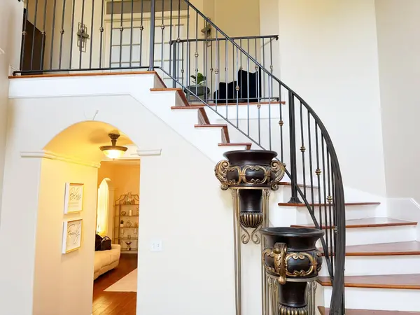 2339 MEVERETT LN, Cordova, TN 38016