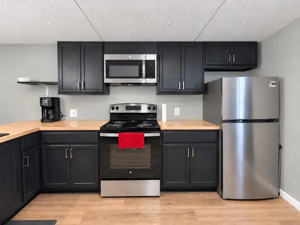 136 B Hall Rd, Cadiz, KY 42211