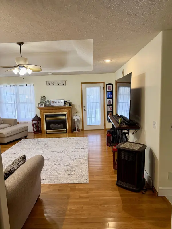 705 W Bryant ST, Nixa, MO 65714