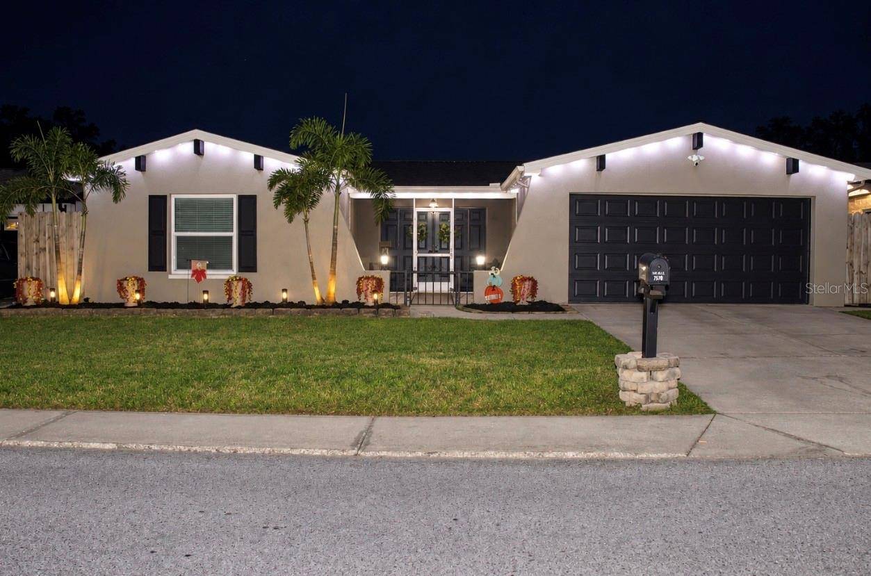 8246 PENWOOD DR, Port Richey