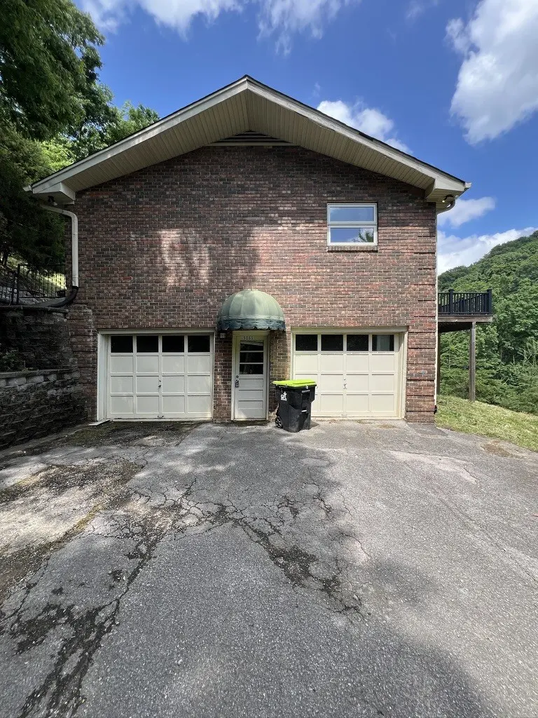 5161 Granny White Pike, Nashville, TN 37220