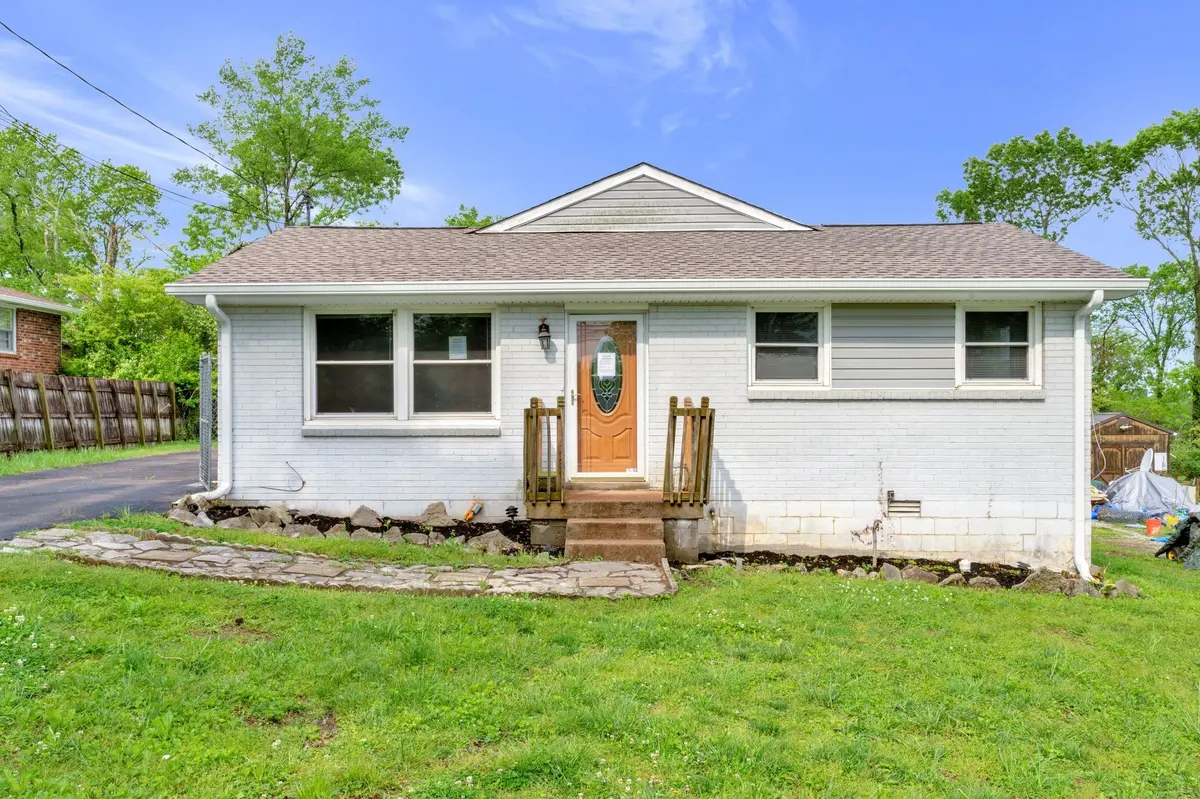 106 River Rd, Hendersonville, TN 37075