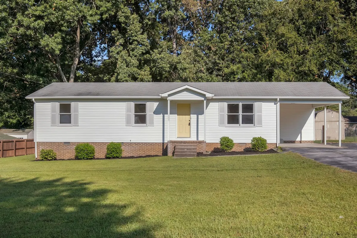 64 Glenview Dr, Estill Springs, TN 37330