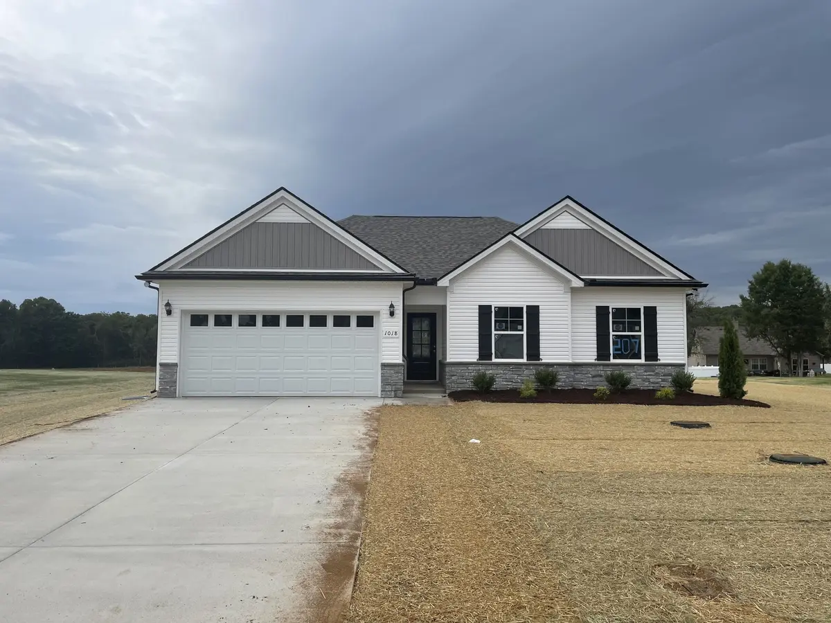 1018 Hickoryridge Drive, Murfreesboro, TN 37129