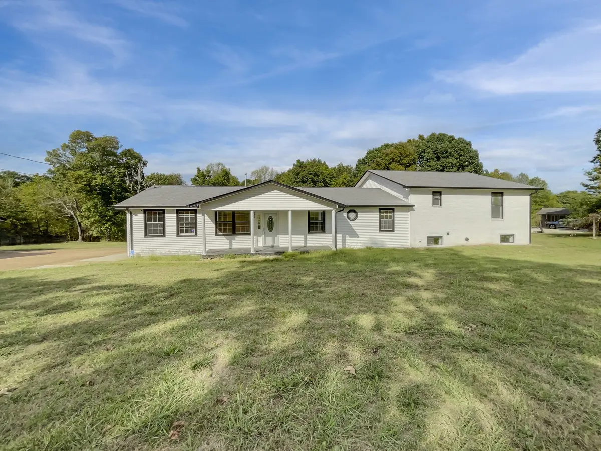 1396 Pomona Rd, Dickson, TN 37055