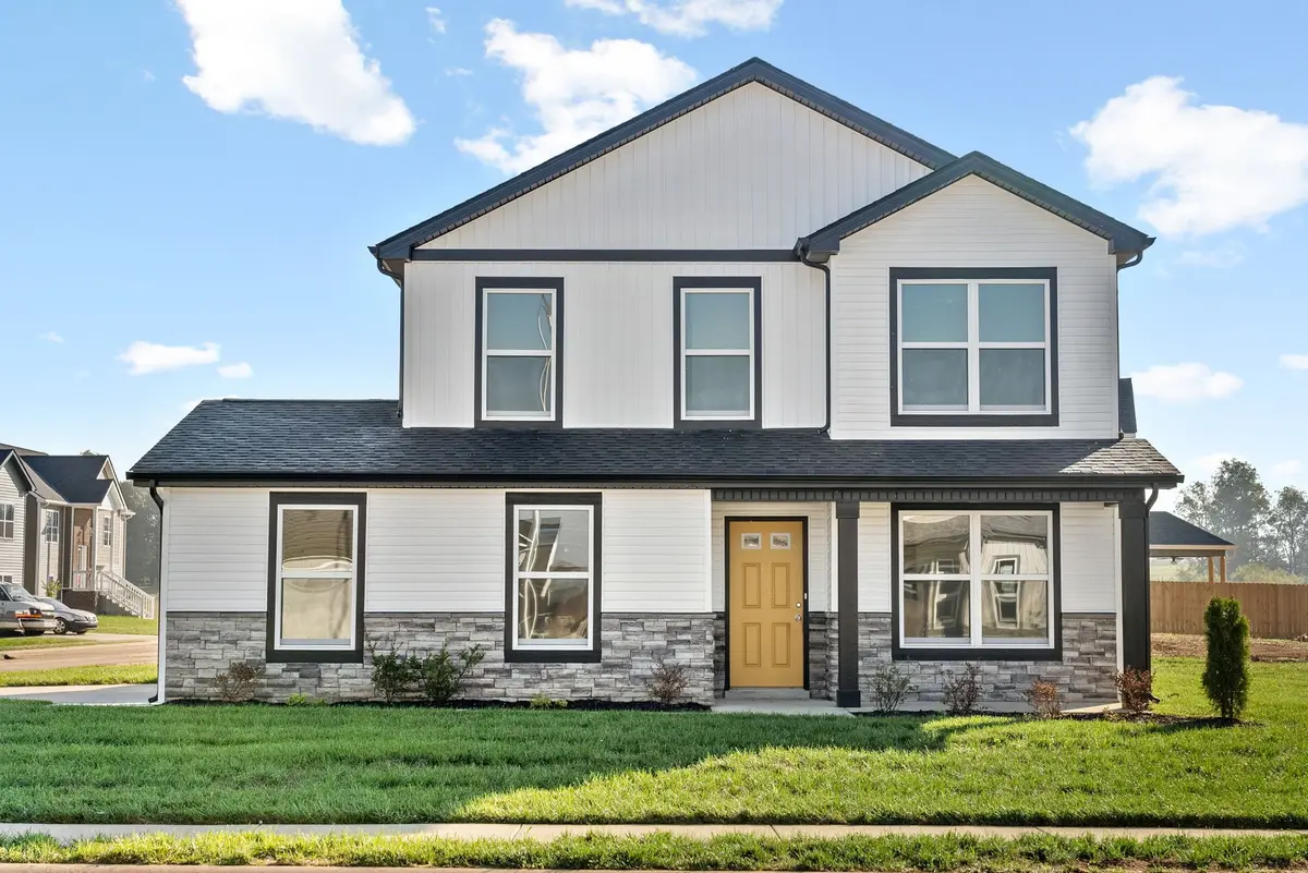 798 Emma Dean Dr, Clarksville, TN 37042