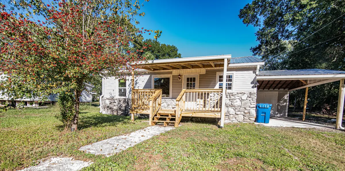 109 Oakwood Dr, Huntland, TN 37345