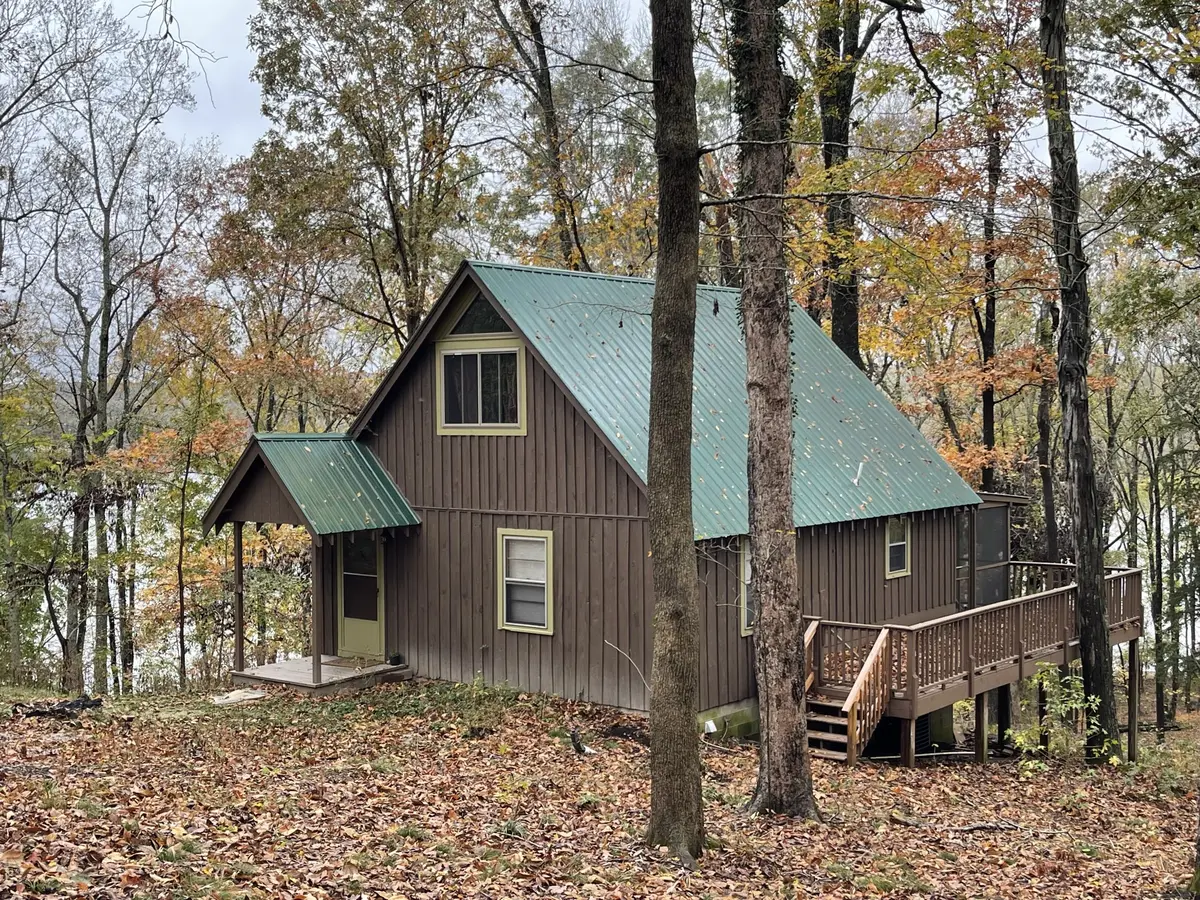 420 Harbor Dr, Bumpus Mills, TN 37028