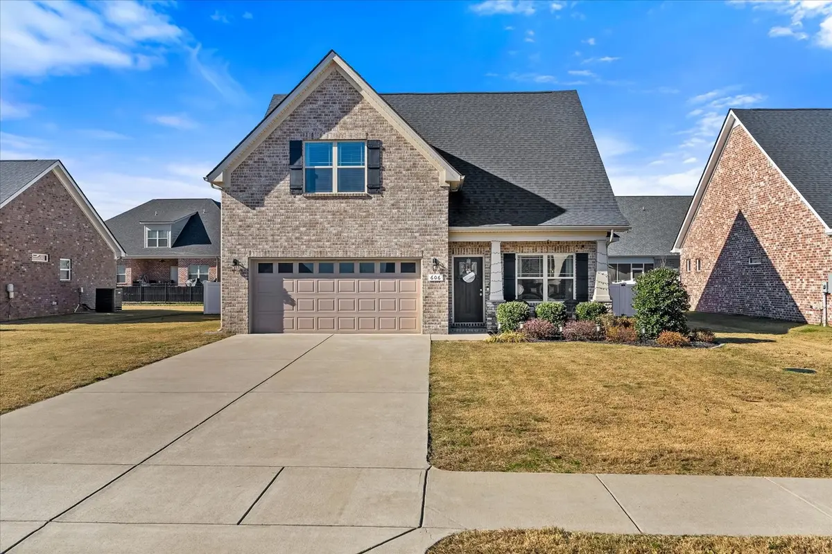 606 Golden Eagle Ct, Eagleville, TN 37060