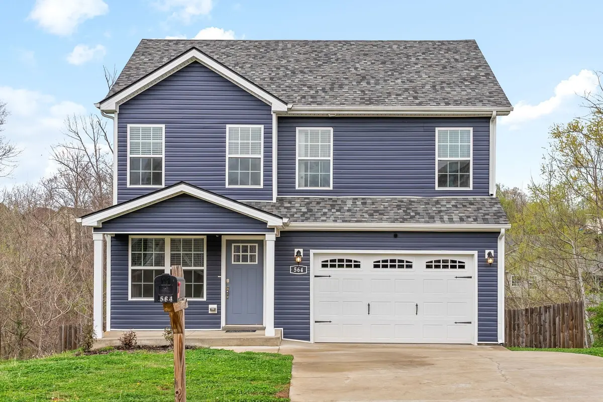 564 Cedar Valley Dr, Clarksville, TN 37043