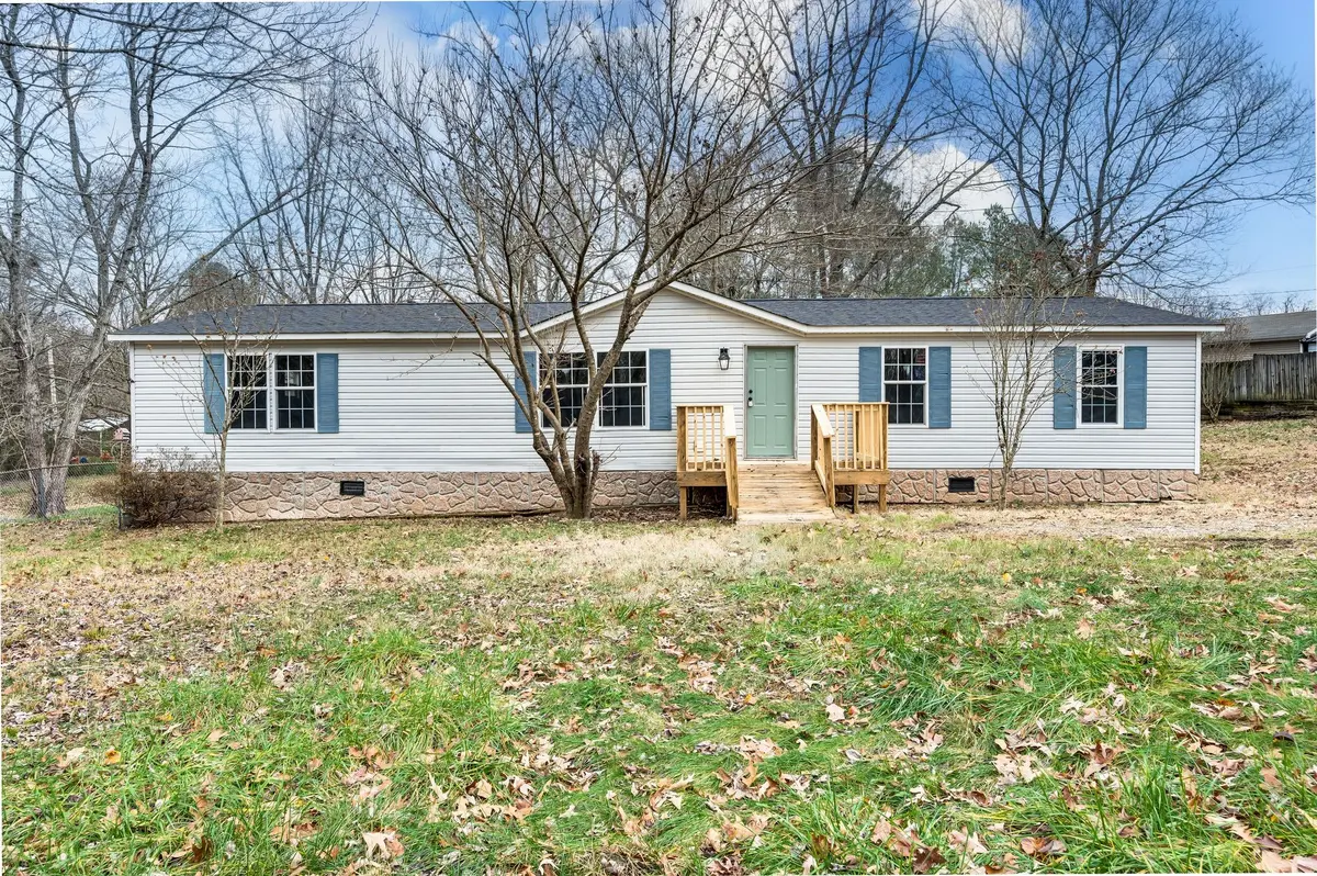 9727 Honey Hill Dr, Bon Aqua, TN 37025