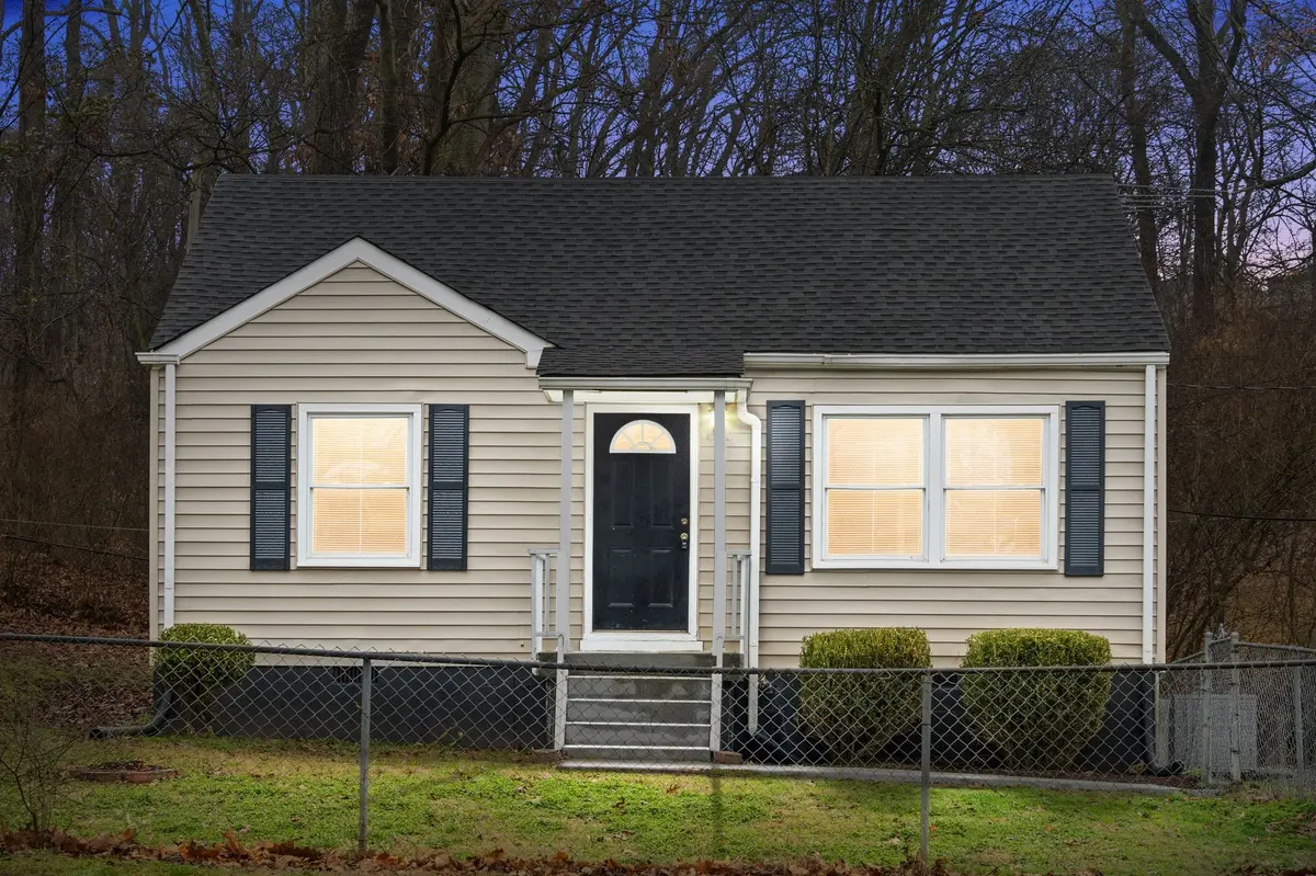 971 Swift Dr, Clarksville, TN 37040