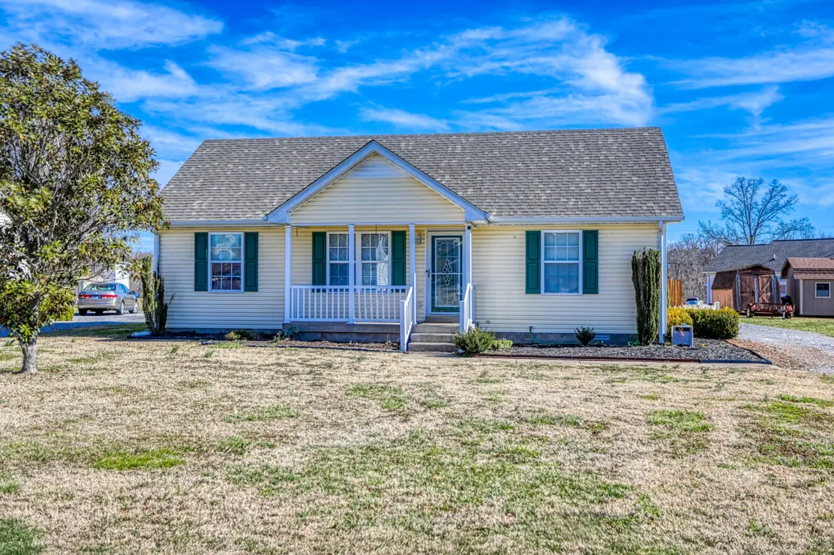 217 Corbitt Ln, Springfield, TN 37172