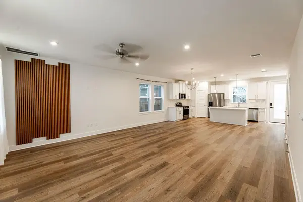 6414 Cowman WAY, Austin, TX 78747