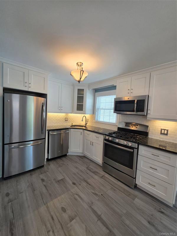 164-15 98th ST, Howard Beach, NY 11414