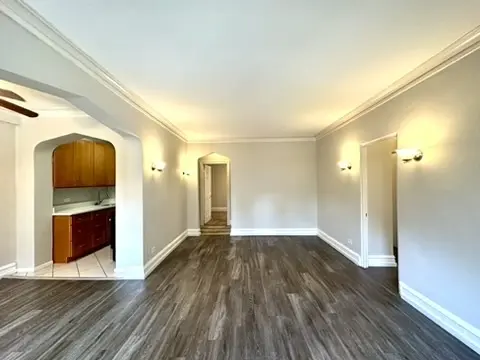 1033 W Loyola AVE #208, Chicago, IL 60626