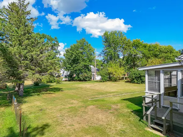 525 3rd St SE, Perham, MN 56573