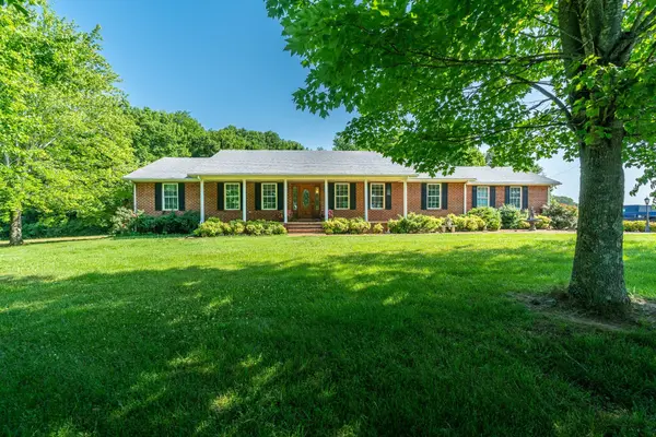 1000 Charlie Read Rd, Chapmansboro, TN 37035