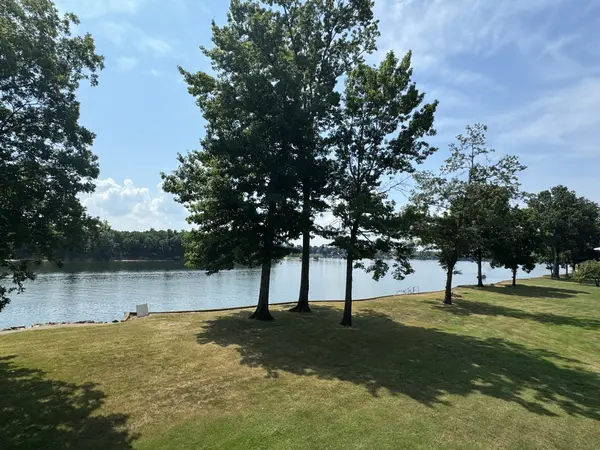 238 Shannon Ln, Bath Springs, TN 38311