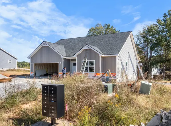 1334 Isaiah Dr, Clarksville, TN 37042