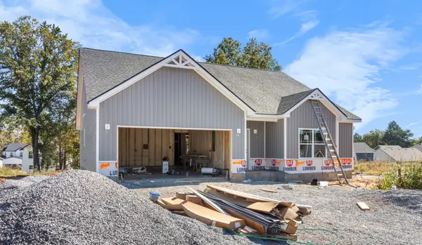 1334 Isaiah Dr, Clarksville, TN 37042