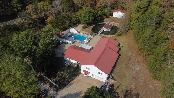 2015 Irwin Branch Rd, Waynesboro, TN 38485