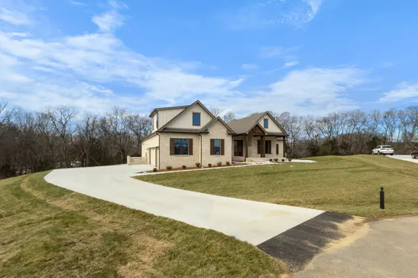 285 Martha Morgan Way, Cunningham, TN 37052