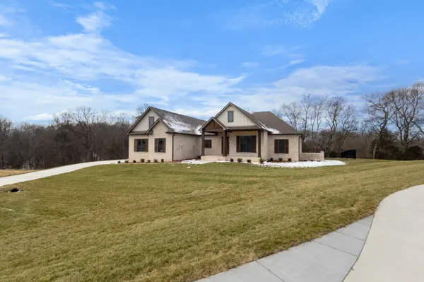 285 Martha Morgan Way, Cunningham, TN 37052