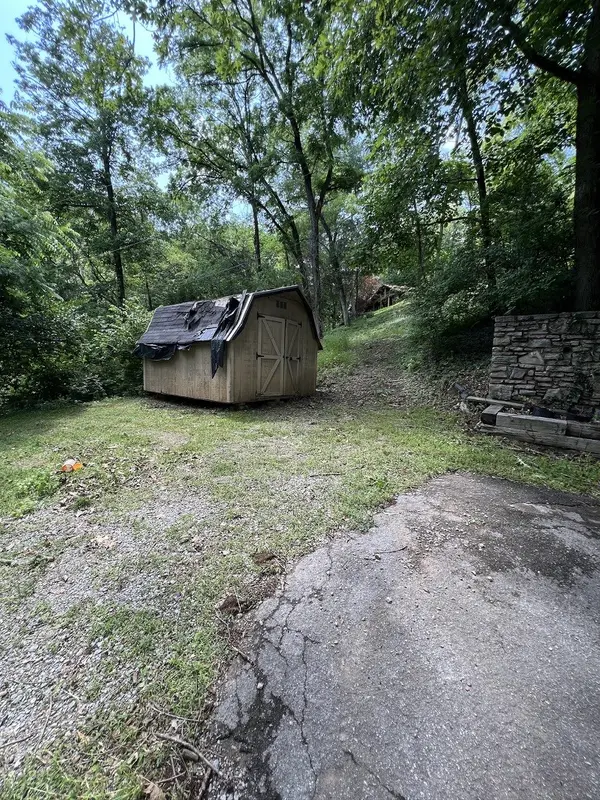 5161 Granny White Pike, Nashville, TN 37220