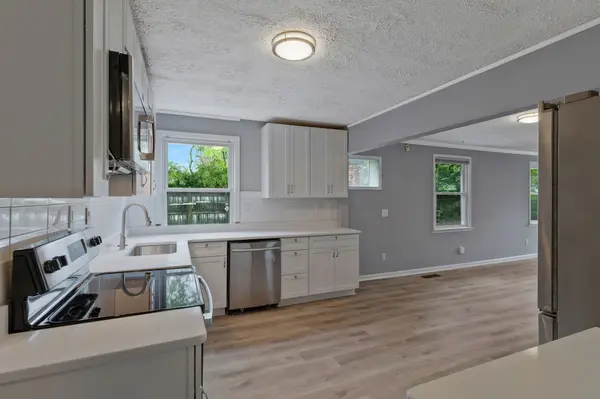 106 River Rd, Hendersonville, TN 37075