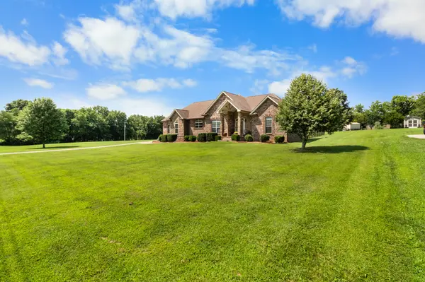 2951 Norfleet Rd, Adams, TN 37010