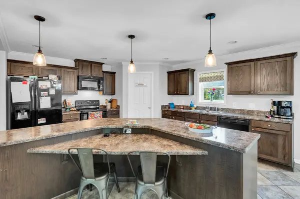 7 Grimes Loop, Summertown, TN 38483