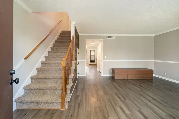 910 Old Fountain Pl, Hermitage, TN 37076