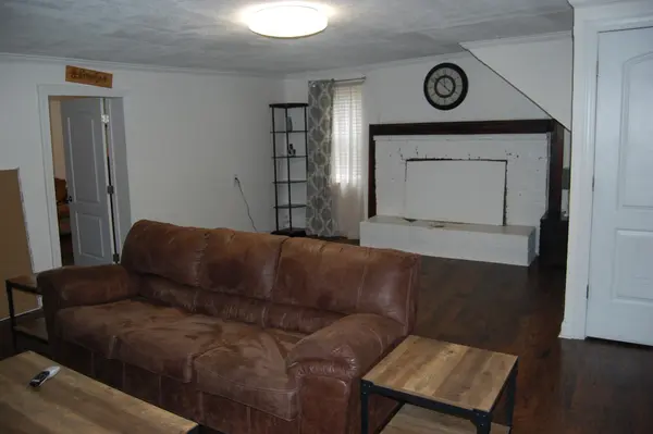 8470 Covington Rd, Eagleville, TN 37060