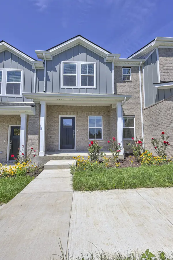 204 Douglas Bend Rd #2202, Gallatin, TN 37066
