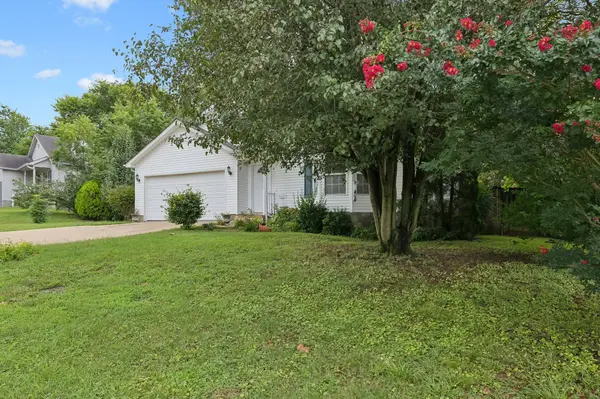 2719 Belle Meade Pl, Columbia, TN 38401