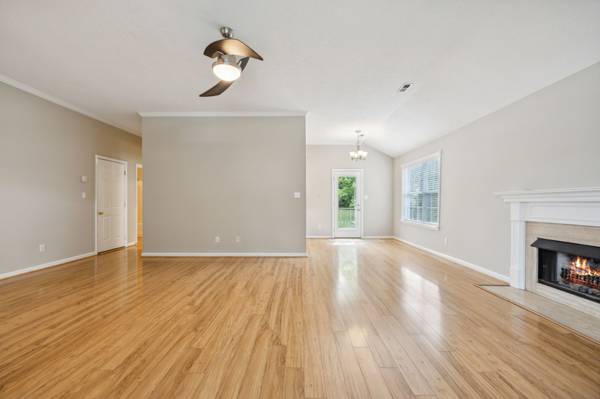 2719 Belle Meade Pl Columbia, TN 38401