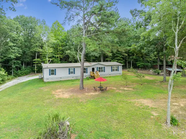 20020 Easy St, Bon Aqua, TN 37025