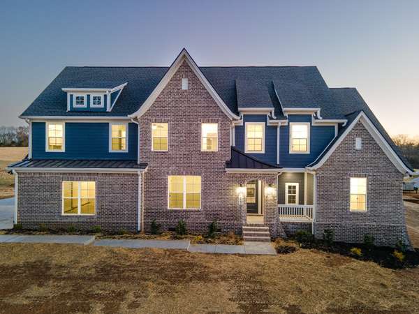 1042 Peyton Place, Columbia, TN 38401