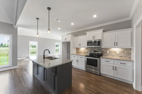 129 Bruce Meadows Dr, Beechgrove, TN 37018