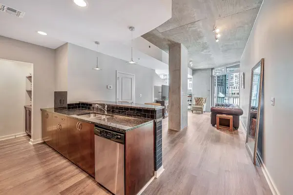 301 Demonbreun St #909, Nashville, TN 37201