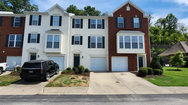 7277 Charlotte Pike #302, Nashville, TN 37209